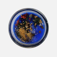 vela vestida de azul