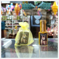 Lucky Cat Amulet & Perfume Set with lamps